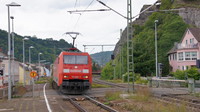 DB152 passing St Goarshausen
