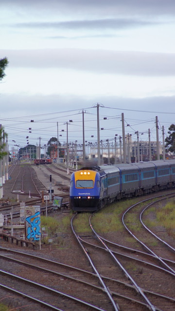 XPT at West Footscray
