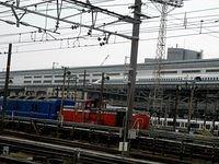 DE10 organising Blue Train next to ShinOsaka