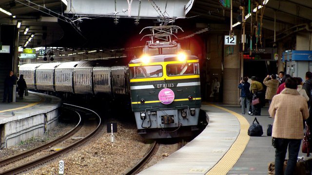 The Twilight Express pulls into ShinOsaka