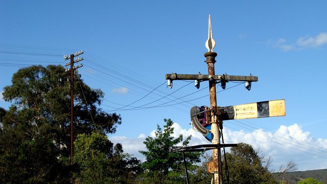 Signals on the entrance to Queanbeyan Yard