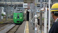 Super Hakucho entering Kikonai Station