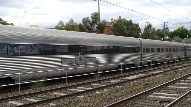 Southern Spirit approaching Middle Footscray