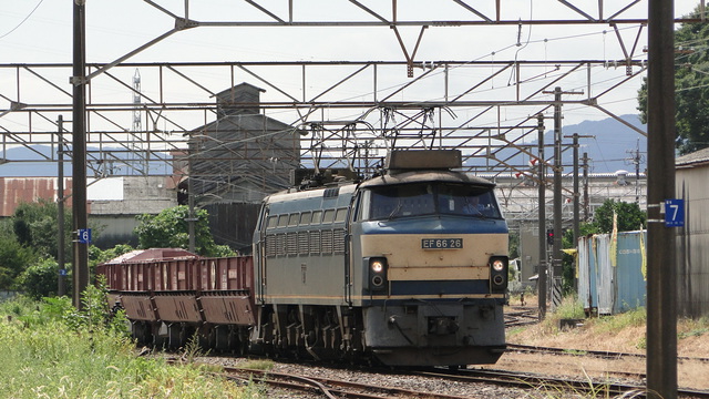 EF66 arrives at Minoakasaka