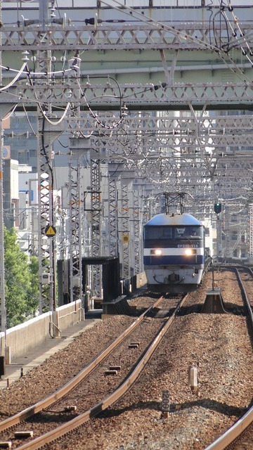 Freight approaching Noda Station