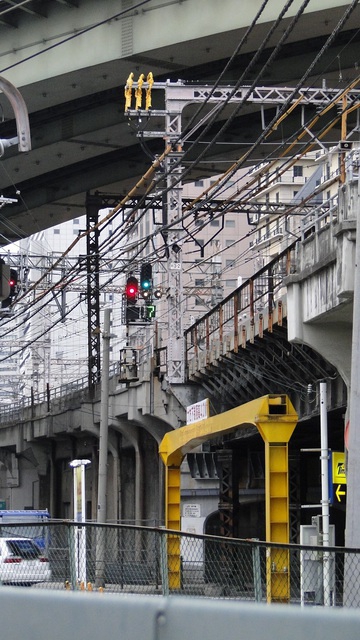 Osaka Loop line near Umeda Yards
