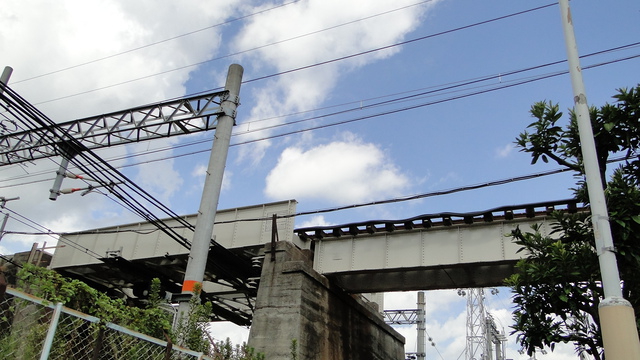 JR line to Yodogawa Bridge