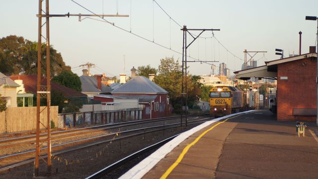 G527 past Middle Footscray