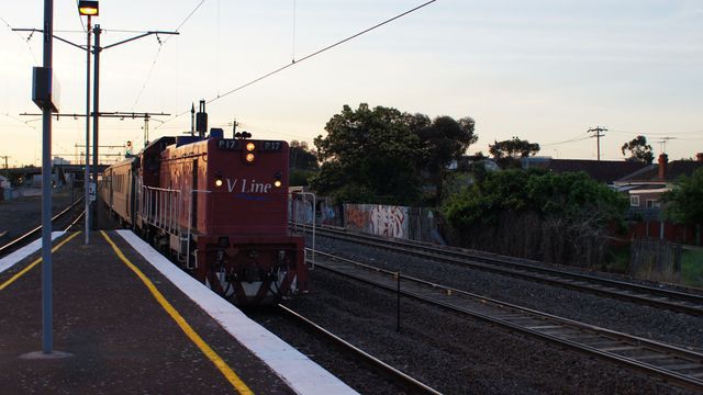 P17 on V/Line past Middle Footscray