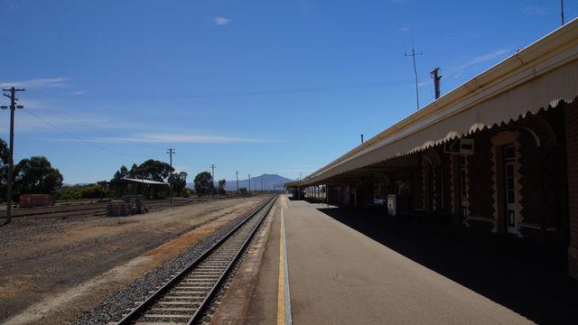 Platform at Ararat