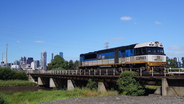 LDP001 at Dynon after turning on SG Turntable