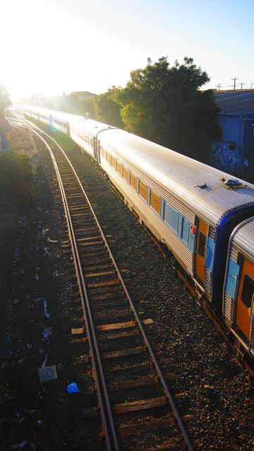 XPT approaching Melbourne