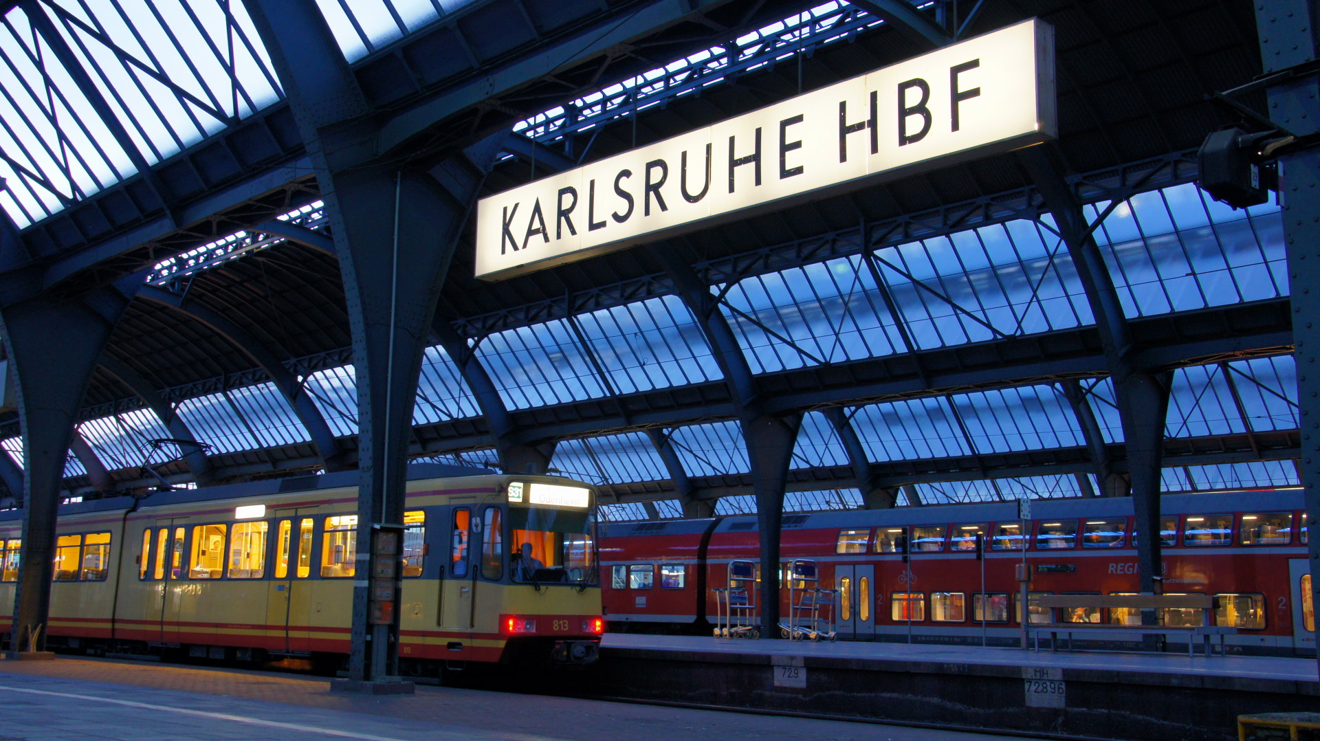 Karlsruhe Hbf Maps